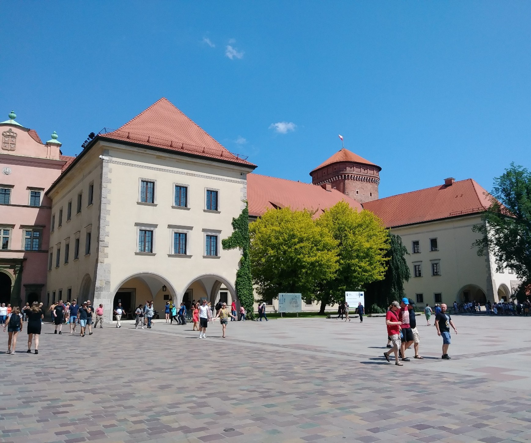 A photograph of the Wawel castle in Krakow, Poland